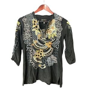 Biya Johnny Was silk embroidered blouse
Black XS Small floral western